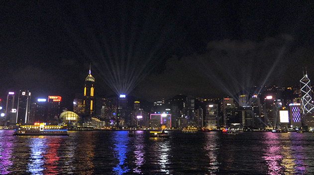 香港の夜を彩るシンフォニーオブライツ
